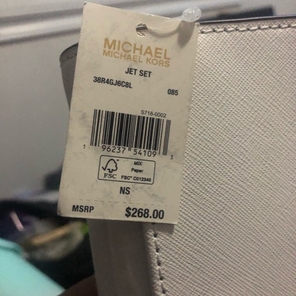 Michael Kors Jet Set Travel Leather Crossbody Bag white - Picture 4 of 4